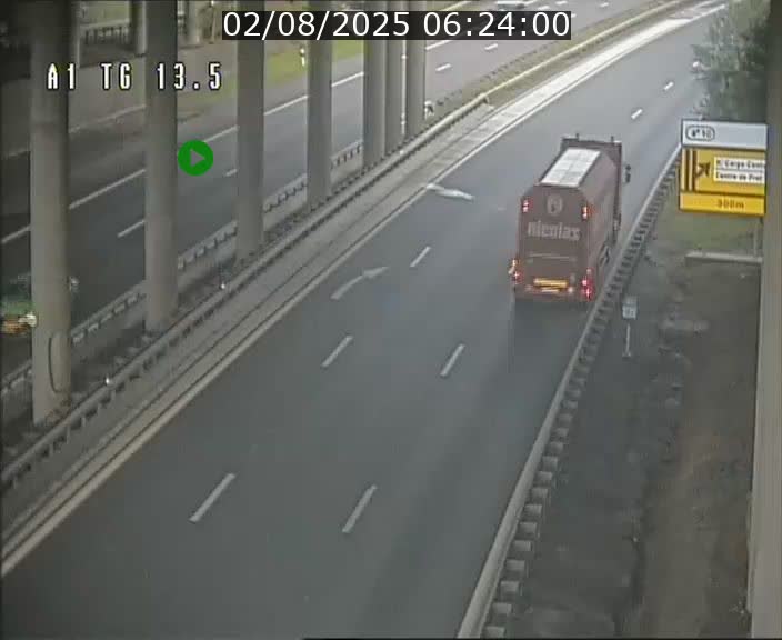 Traffic live webcam Luxembourg Senningen - A1 direction Luxembourg - BK 13.5