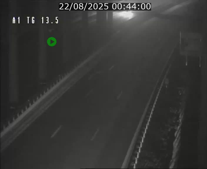 Traffic live webcam Luxembourg Senningen - A1 direction Luxembourg - BK 13.5