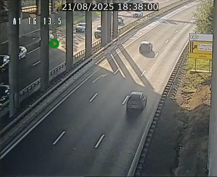 Traffic live webcam Luxembourg Senningen - A1 direction Luxembourg - BK 13.5