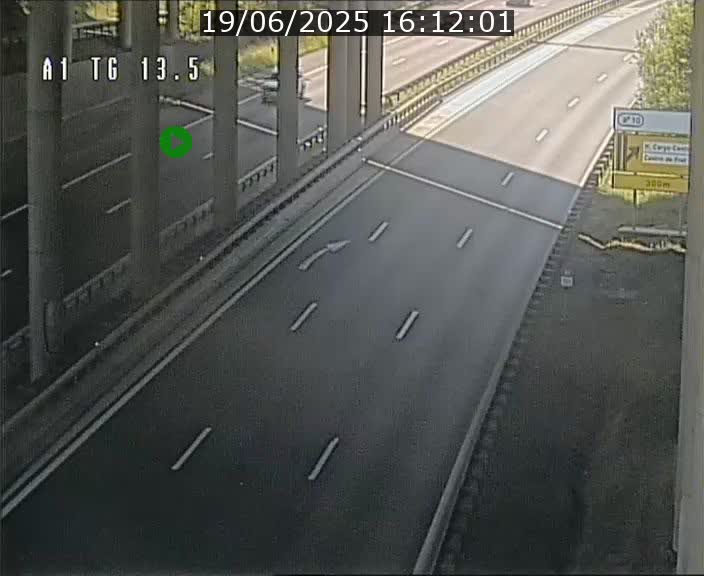 <h2>Traffic live webcam Luxembourg Senningen - A1 direction Luxembourg - BK 13.5</h2>