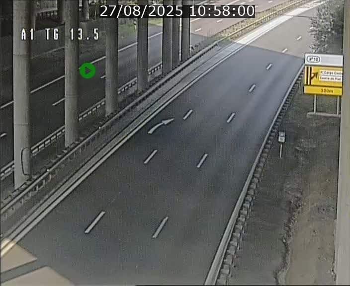 <h2>Traffic live webcam Luxembourg Senningen - A1 direction Luxembourg - BK 13.5</h2>