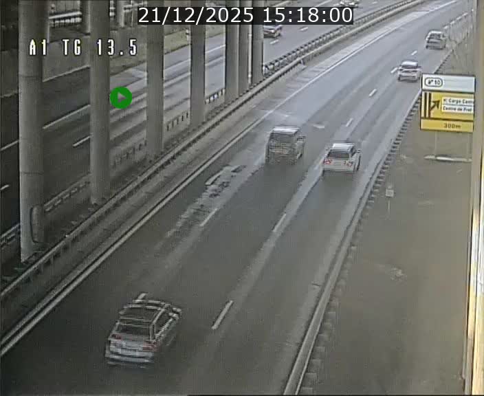 <h2>Traffic live webcam Luxembourg Senningen - A1 direction Luxembourg - BK 13.5</h2>