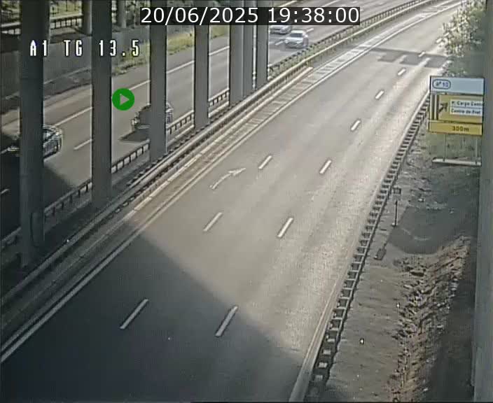 <h2>Traffic live webcam Luxembourg Senningen - A1 direction Luxembourg - BK 13.5</h2>