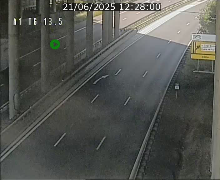 <h2>Traffic live webcam Luxembourg Senningen - A1 direction Luxembourg - BK 13.5</h2>