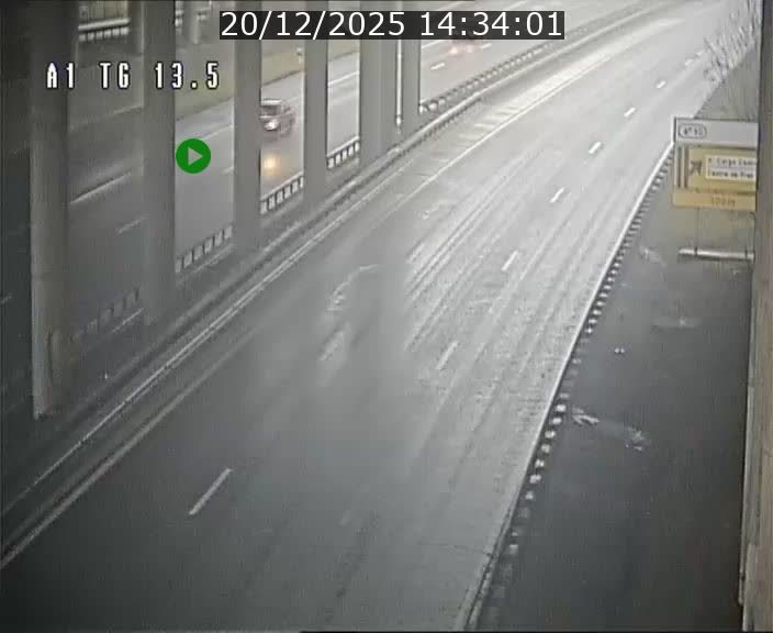 Traffic live webcam Luxembourg Senningen - A1 direction Luxembourg - BK 13.5