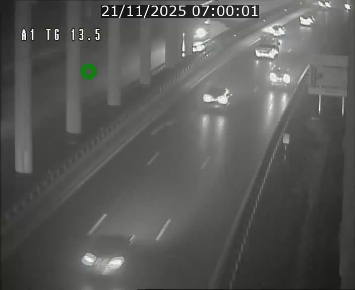 <h2>Traffic live webcam Luxembourg Senningen - A1 direction Luxembourg - BK 13.5</h2>