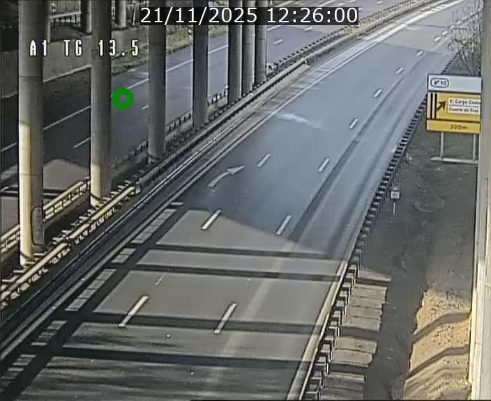 <h2>Traffic live webcam Luxembourg Senningen - A1 direction Luxembourg - BK 13.5</h2>