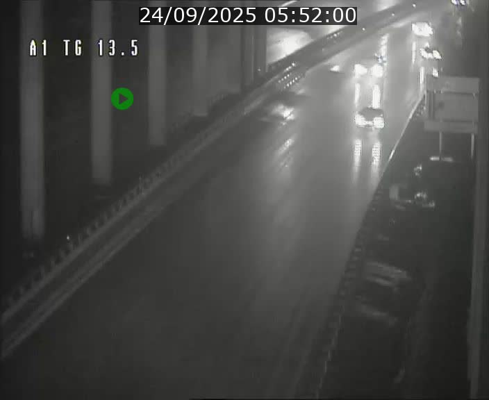 <h2>Traffic live webcam Luxembourg Senningen - A1 direction Luxembourg - BK 13.5</h2>