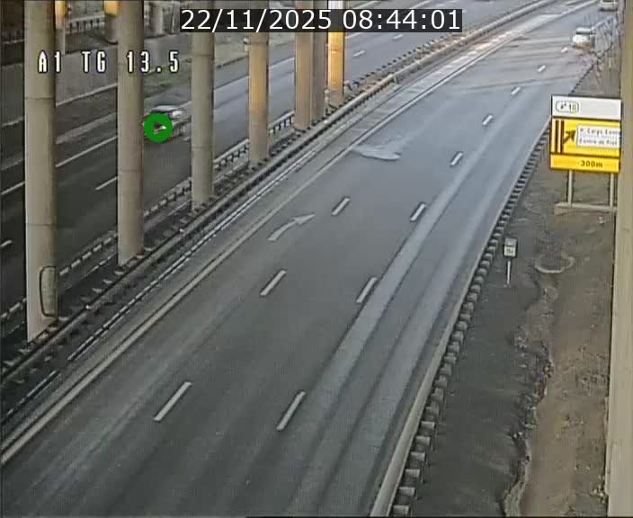 <h2>Traffic live webcam Luxembourg Senningen - A1 direction Luxembourg - BK 13.5</h2>