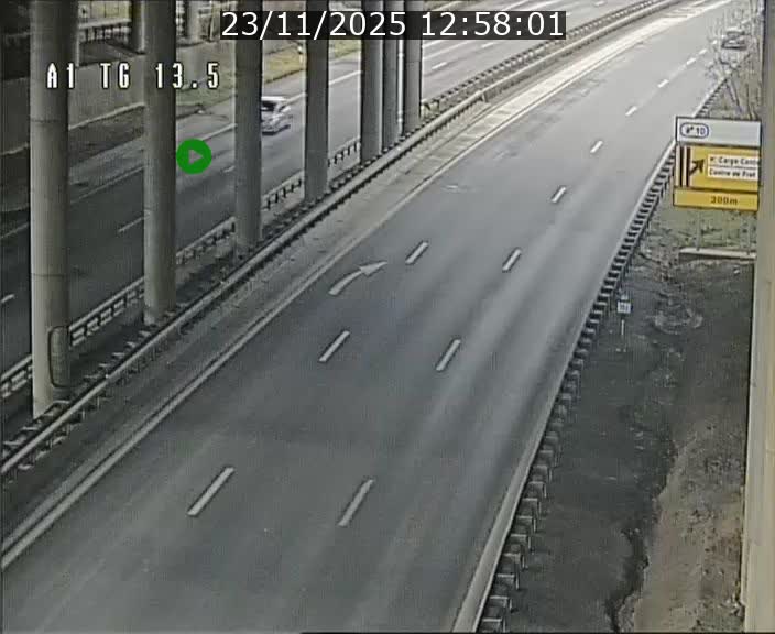 <h2>Traffic live webcam Luxembourg Senningen - A1 direction Luxembourg - BK 13.5</h2>