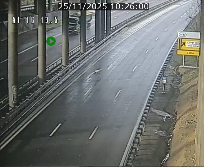 <h2>Traffic live webcam Luxembourg Senningen - A1 direction Luxembourg - BK 13.5</h2>