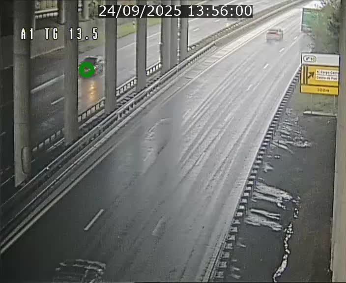 <h2>Traffic live webcam Luxembourg Senningen - A1 direction Luxembourg - BK 13.5</h2>