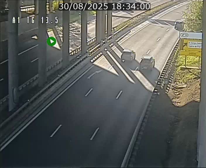 <h2>Traffic live webcam Luxembourg Senningen - A1 direction Luxembourg - BK 13.5</h2>