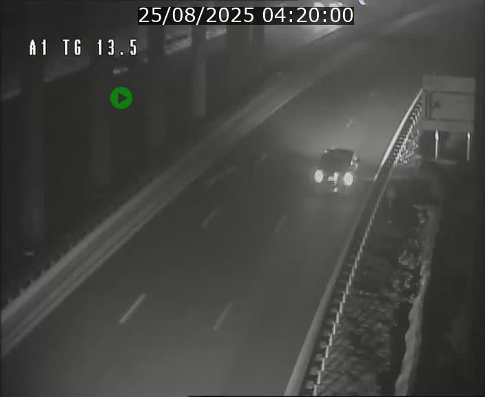 <h2>Traffic live webcam Luxembourg Senningen - A1 direction Luxembourg - BK 13.5</h2>