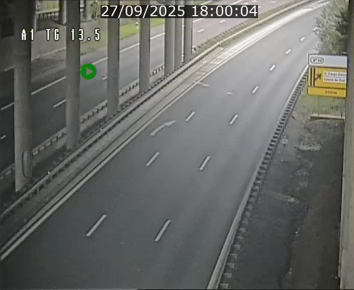 Traffic live webcam Luxembourg Senningen - A1 direction Luxembourg - BK 13.5