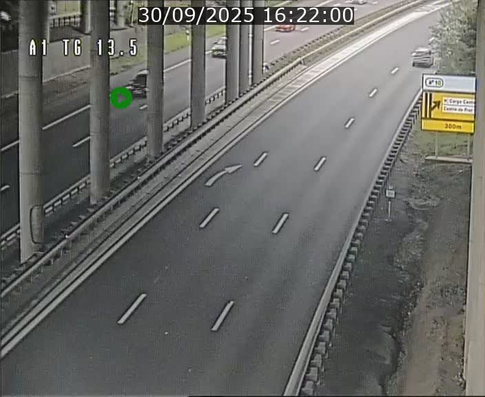 <h2>Traffic live webcam Luxembourg Senningen - A1 direction Luxembourg - BK 13.5</h2>