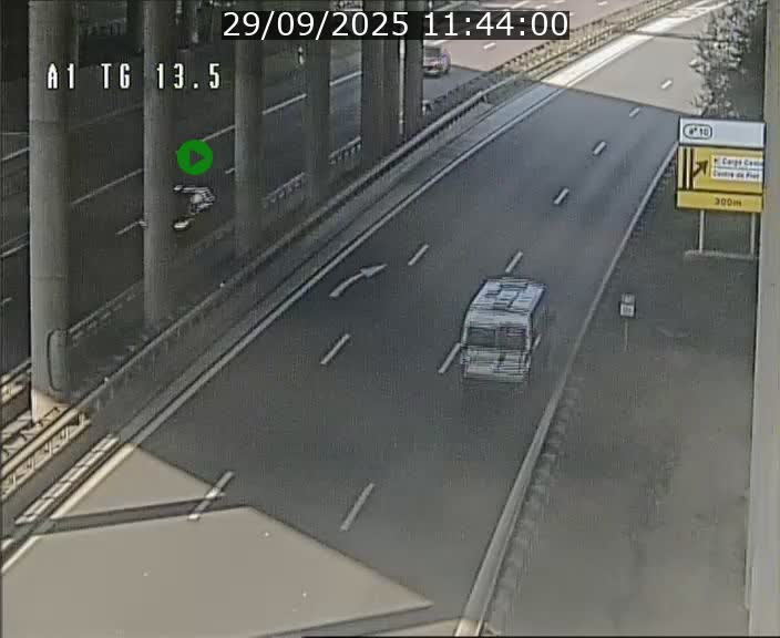 <h2>Traffic live webcam Luxembourg Senningen - A1 direction Luxembourg - BK 13.5</h2>