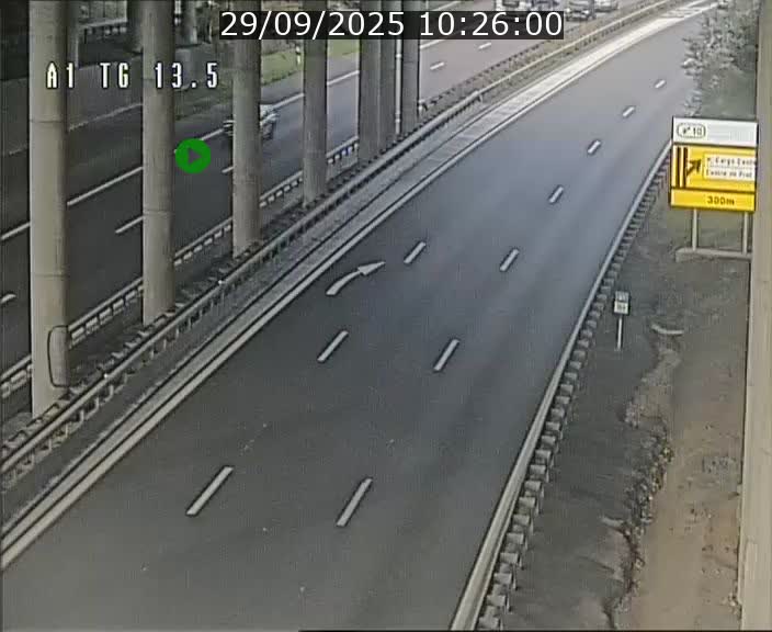<h2>Traffic live webcam Luxembourg Senningen - A1 direction Luxembourg - BK 13.5</h2>