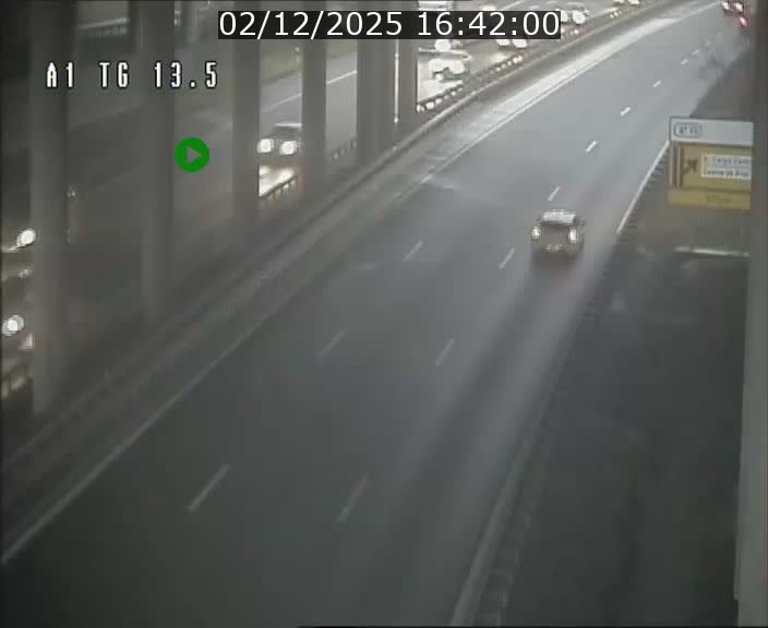 <h2>Traffic live webcam Luxembourg Senningen - A1 direction Luxembourg - BK 13.5</h2>