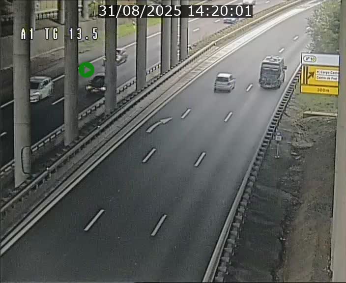<h2>Traffic live webcam Luxembourg Senningen - A1 direction Luxembourg - BK 13.5</h2>