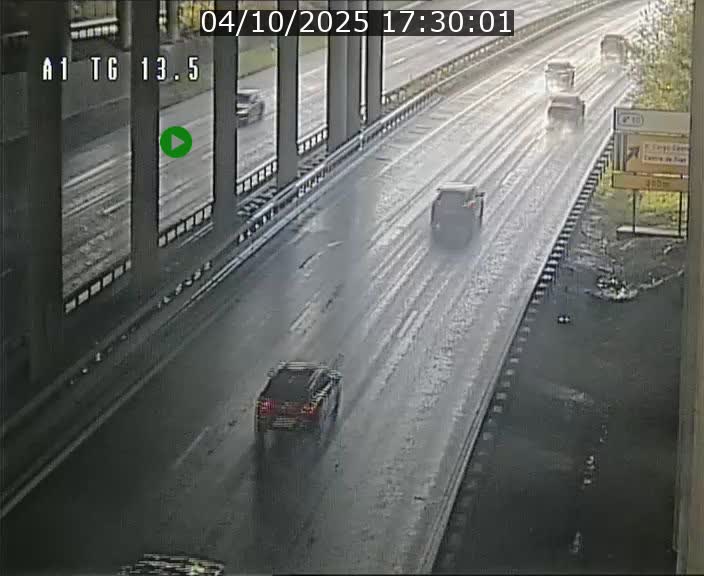 <h2>Traffic live webcam Luxembourg Senningen - A1 direction Luxembourg - BK 13.5</h2>