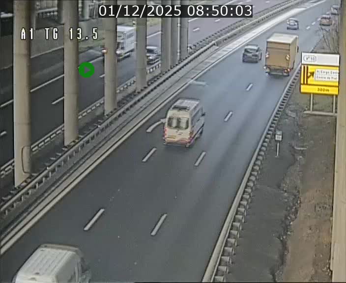 <h2>Traffic live webcam Luxembourg Senningen - A1 direction Luxembourg - BK 13.5</h2>