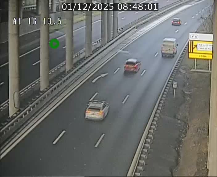 <h2>Traffic live webcam Luxembourg Senningen - A1 direction Luxembourg - BK 13.5</h2>