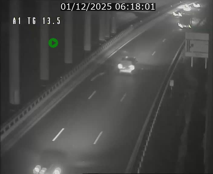 <h2>Traffic live webcam Luxembourg Senningen - A1 direction Luxembourg - BK 13.5</h2>