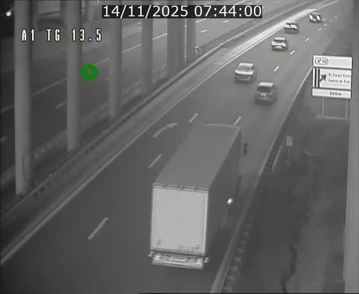 <h2>Traffic live webcam Luxembourg Senningen - A1 direction Luxembourg - BK 13.5</h2>