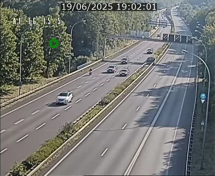 <h2>Traffic live webcam Luxembourg Munsbach - A1 direction Luxembourg - BK 15.5</h2>