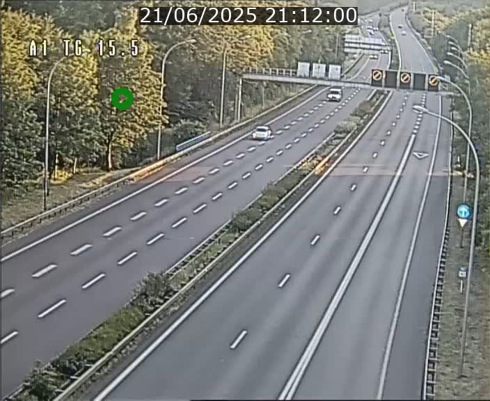 <h2>Traffic live webcam Luxembourg Munsbach - A1 direction Luxembourg - BK 15.5</h2>