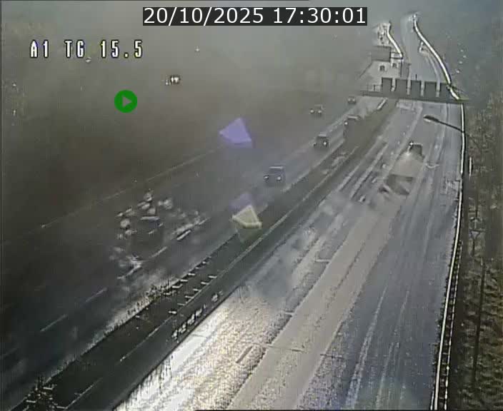 <h2>Traffic live webcam Luxembourg Munsbach - A1 direction Luxembourg - BK 15.5</h2>