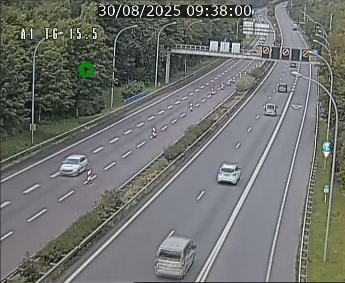 <h2>Traffic live webcam Luxembourg Munsbach - A1 direction Luxembourg - BK 15.5</h2>