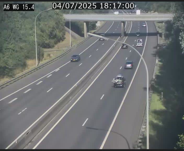 Traffic live webcam Luxembourg Capellen - A6 - BK 15.4 - direction Luxembourg/France/Allemagne