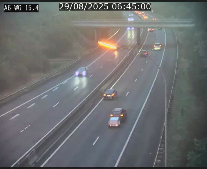 <h2>Traffic live webcam Luxembourg Capellen - A6 - BK 15.4 - direction Luxembourg/France/Allemagne</h2>