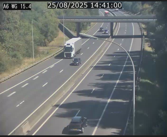 <h2>Traffic live webcam Luxembourg Capellen - A6 - BK 15.4 - direction Luxembourg/France/Allemagne</h2>