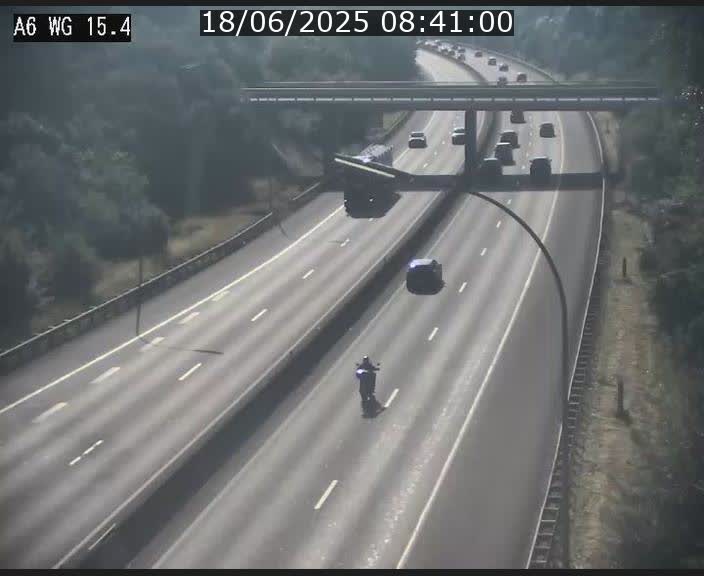 <h2>Traffic live webcam Luxembourg Capellen - A6 - BK 15.4 - direction Luxembourg/France/Allemagne</h2>