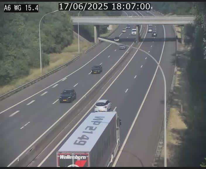 <h2>Traffic live webcam Luxembourg Capellen - A6 - BK 15.4 - direction Luxembourg/France/Allemagne</h2>