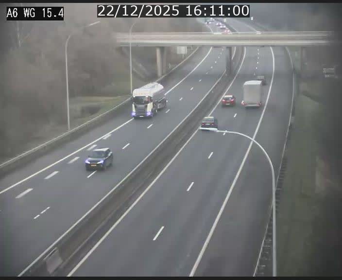 <h2>Traffic live webcam Luxembourg Capellen - A6 - BK 15.4 - direction Luxembourg/France/Allemagne</h2>