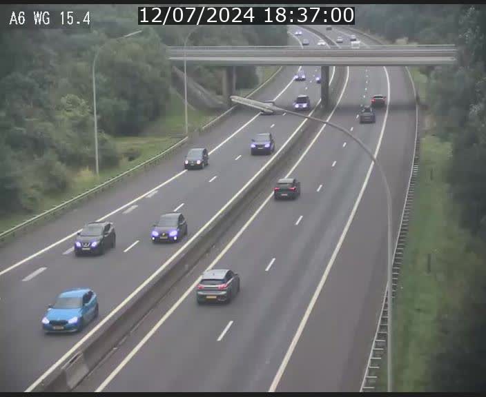 Traffic live webcam Luxembourg Capellen - A6 - BK 15.4 - direction Luxembourg/France/Allemagne
