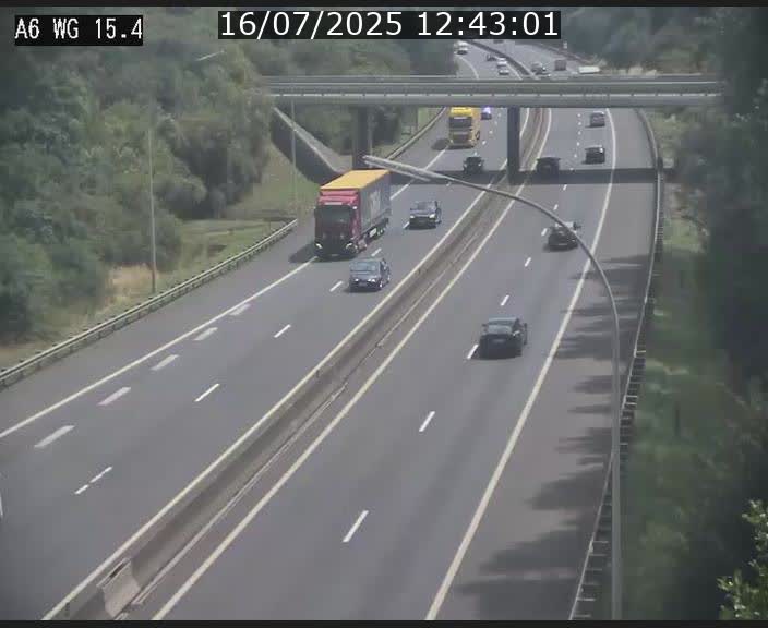 Traffic live webcam Luxembourg Capellen - A6 - BK 15.4 - direction Luxembourg/France/Allemagne