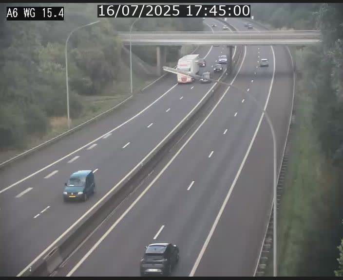 Traffic live webcam Luxembourg Capellen - A6 - BK 15.4 - direction Luxembourg/France/Allemagne