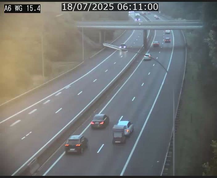 Traffic live webcam Luxembourg Capellen - A6 - BK 15.4 - direction Luxembourg/France/Allemagne
