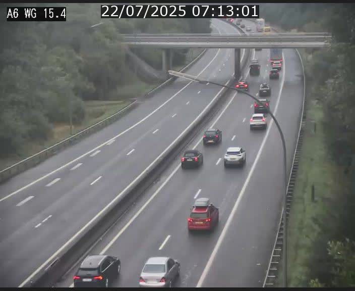 Traffic live webcam Luxembourg Capellen - A6 - BK 15.4 - direction Luxembourg/France/Allemagne