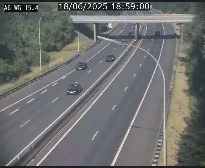 <h2>Traffic live webcam Luxembourg Capellen - A6 - BK 15.4 - direction Luxembourg/France/Allemagne</h2>