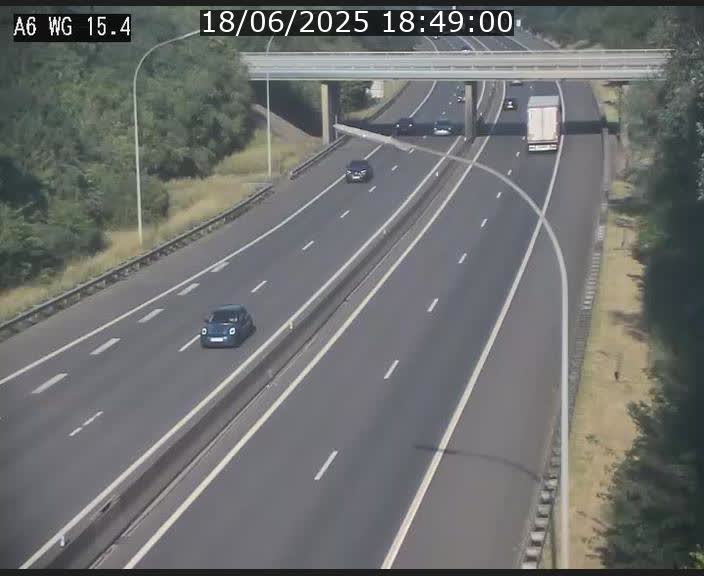 <h2>Traffic live webcam Luxembourg Capellen - A6 - BK 15.4 - direction Luxembourg/France/Allemagne</h2>