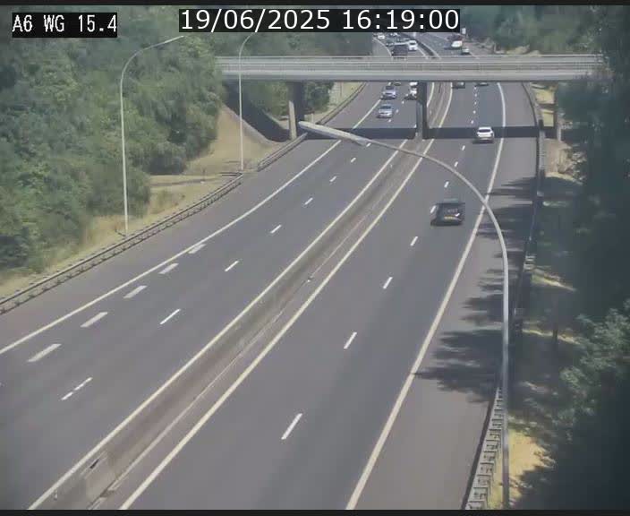 <h2>Traffic live webcam Luxembourg Capellen - A6 - BK 15.4 - direction Luxembourg/France/Allemagne</h2>