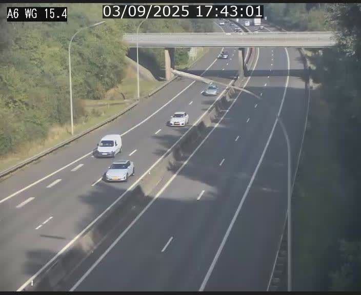 <h2>Traffic live webcam Luxembourg Capellen - A6 - BK 15.4 - direction Luxembourg/France/Allemagne</h2>