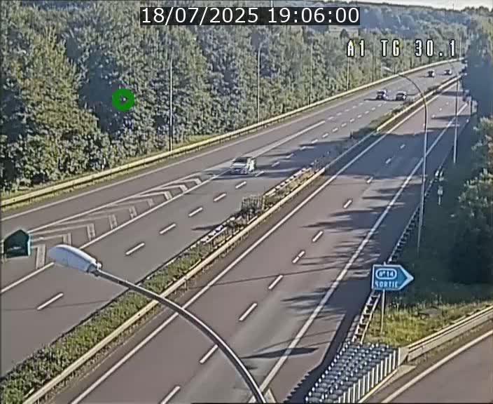 <h2>Traffic live webcam Luxembourg Grevenmacher - A1 direction Luxembourg - BK 30.1</h2>
