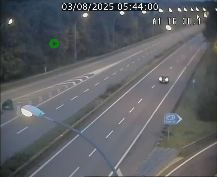 Traffic live webcam Luxembourg Grevenmacher - A1 direction Luxembourg - BK 30.1